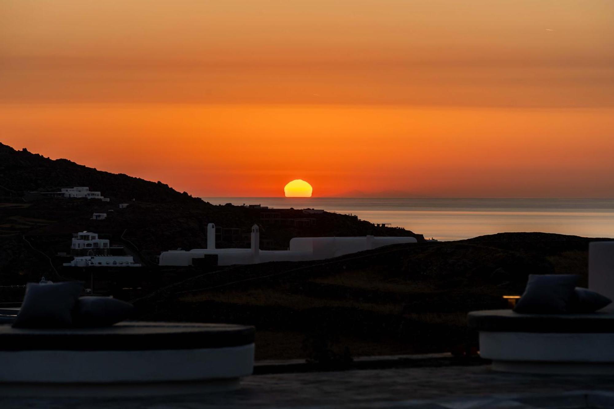 Philosophy Of Mykonos Boutique Hotel Mykonos Town Exterior photo